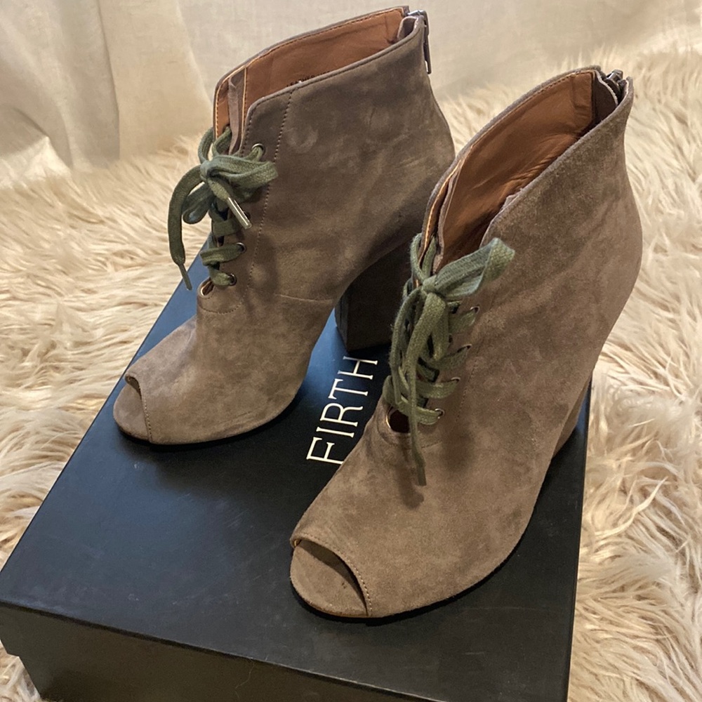 Firth Dez Mule Suede Bootie open toe | size 7